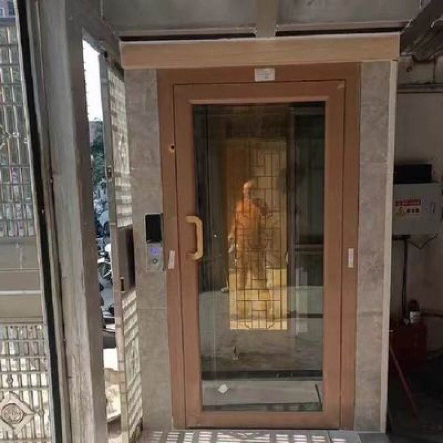 Luxury Hydraulic Lift for Villas – Retrofit, No Pit Required